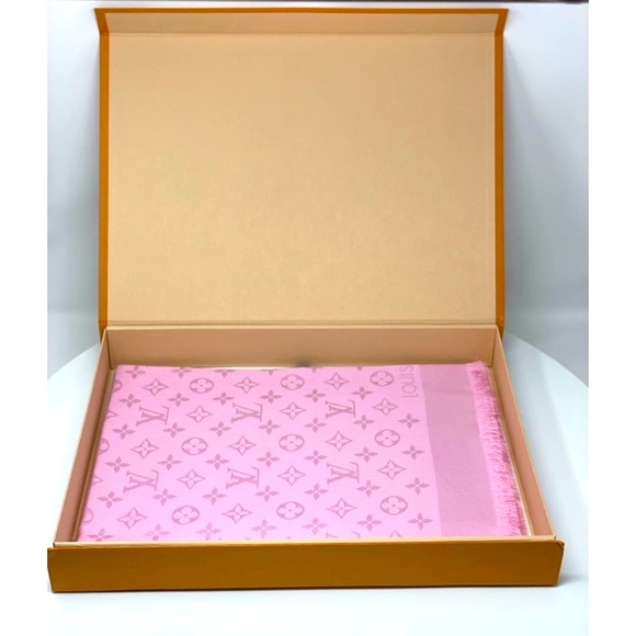 ❗️SOLD❗️Louis Vuitton monogram shawl M73654 rose pink - Picture 9 of 9